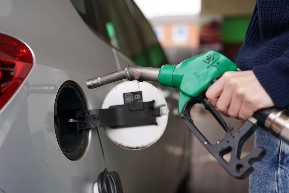 Huge gaps in petrol prices across London today