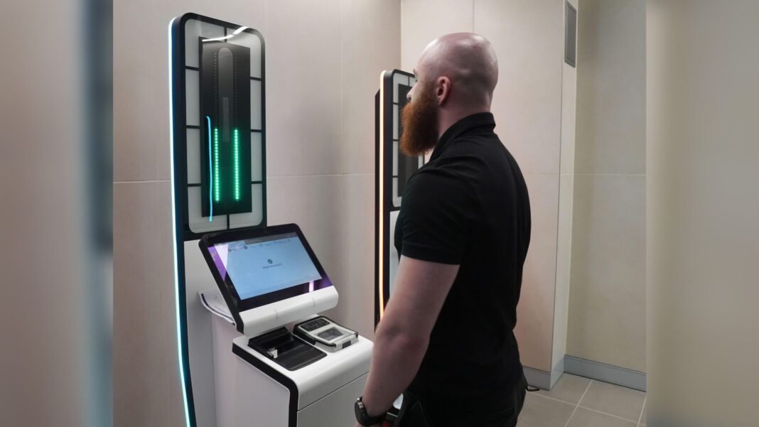 EU entry system causes long airport queues delays